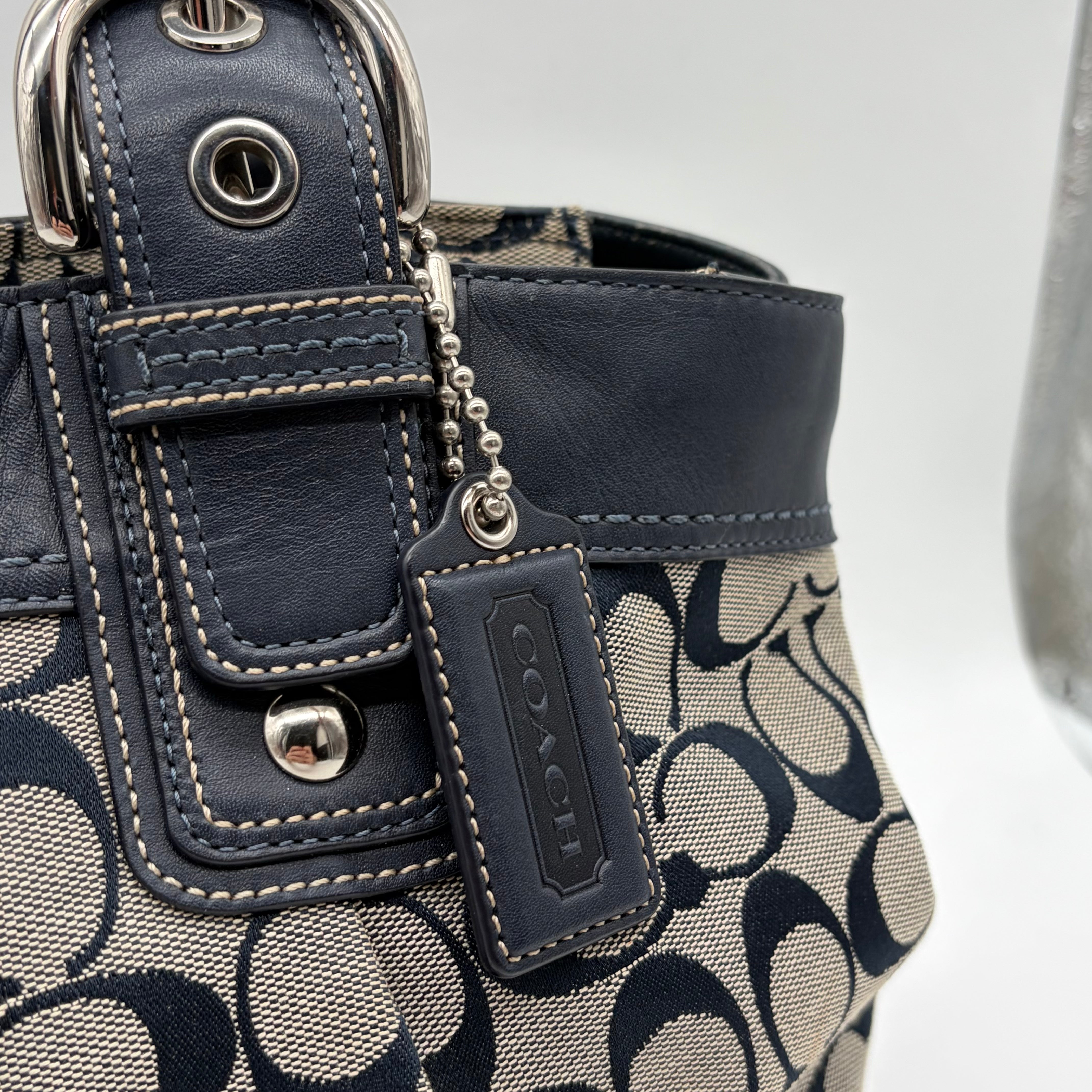 Coach Soho Pleated Signature Tote Khaki/Navy – Vintage