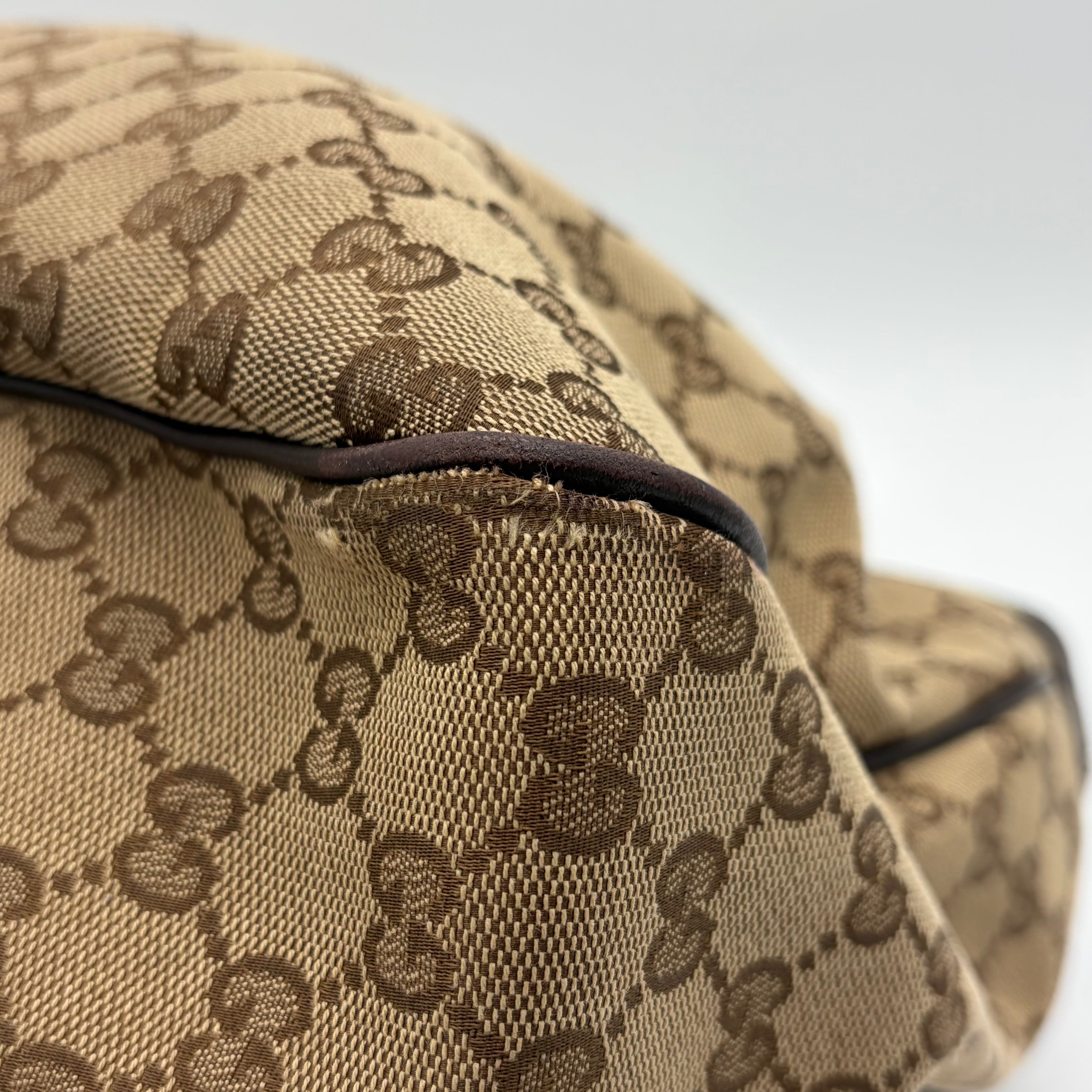 Gucci GG Canvas Tote mit Interlocking G Charm – Vintage