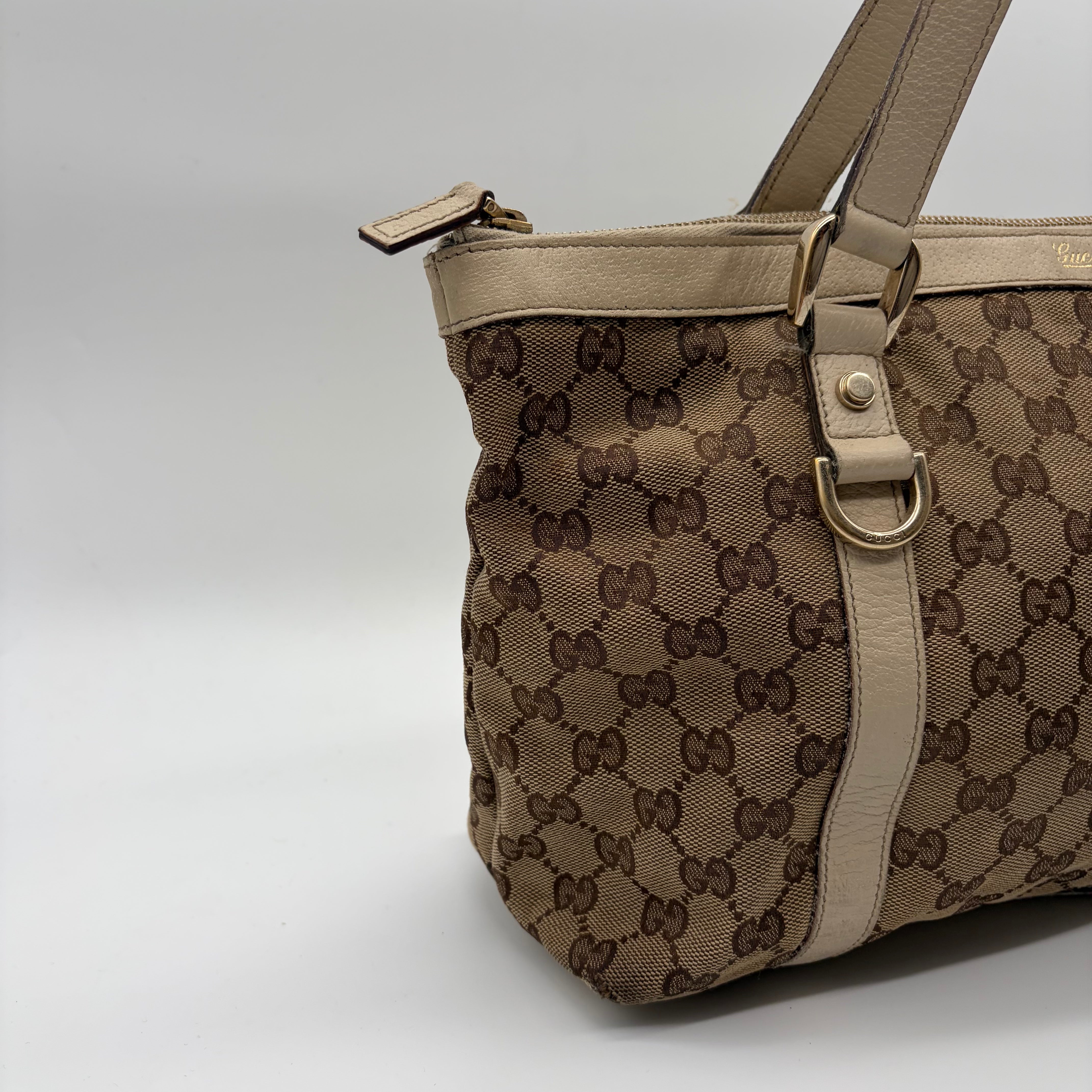 Gucci Abbey D-Ring Tote GG Canvas Ivory Gold Hardware – Vintage