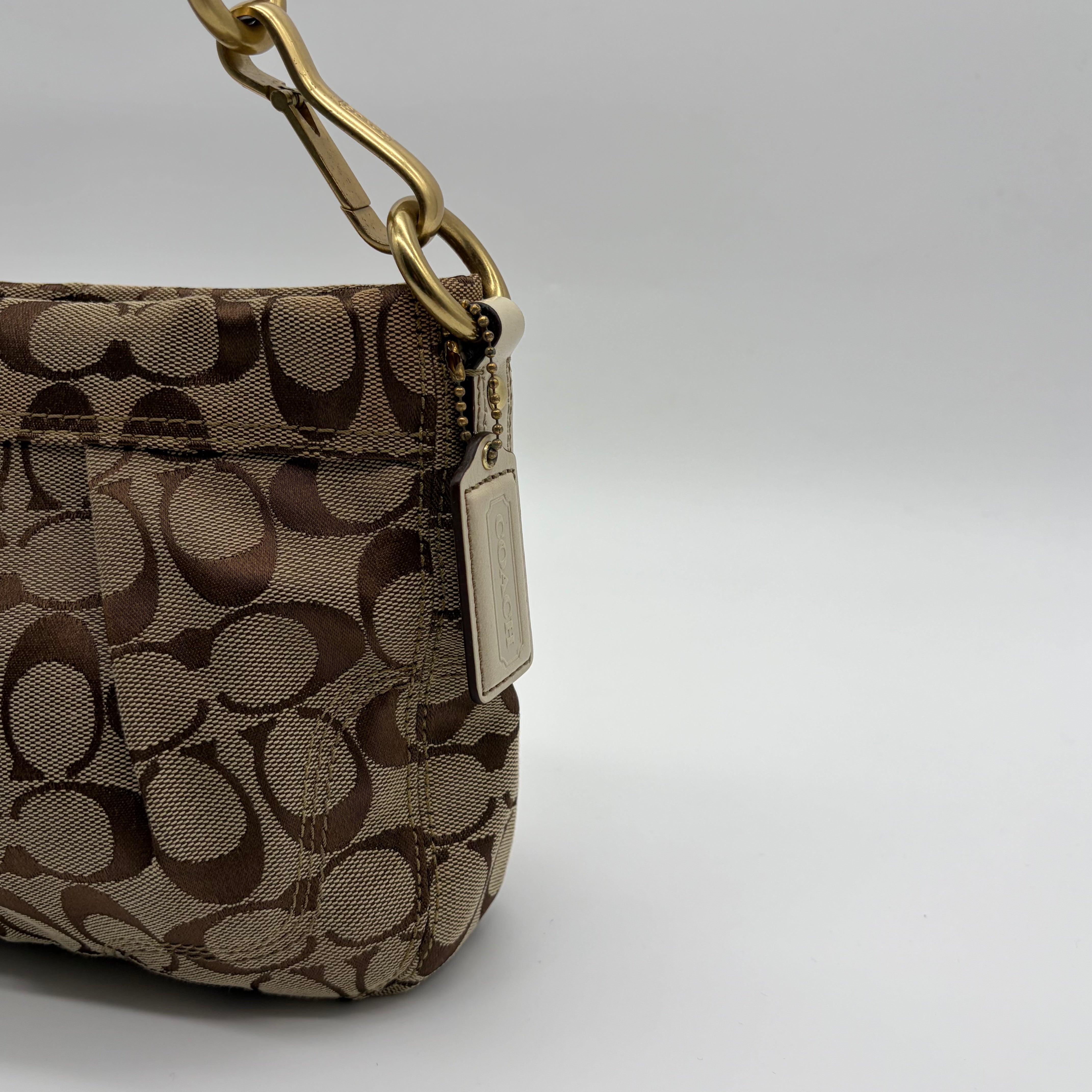 Coach Poppy Signature Baguette Khaki Cream Vintage 2010 – Vintage