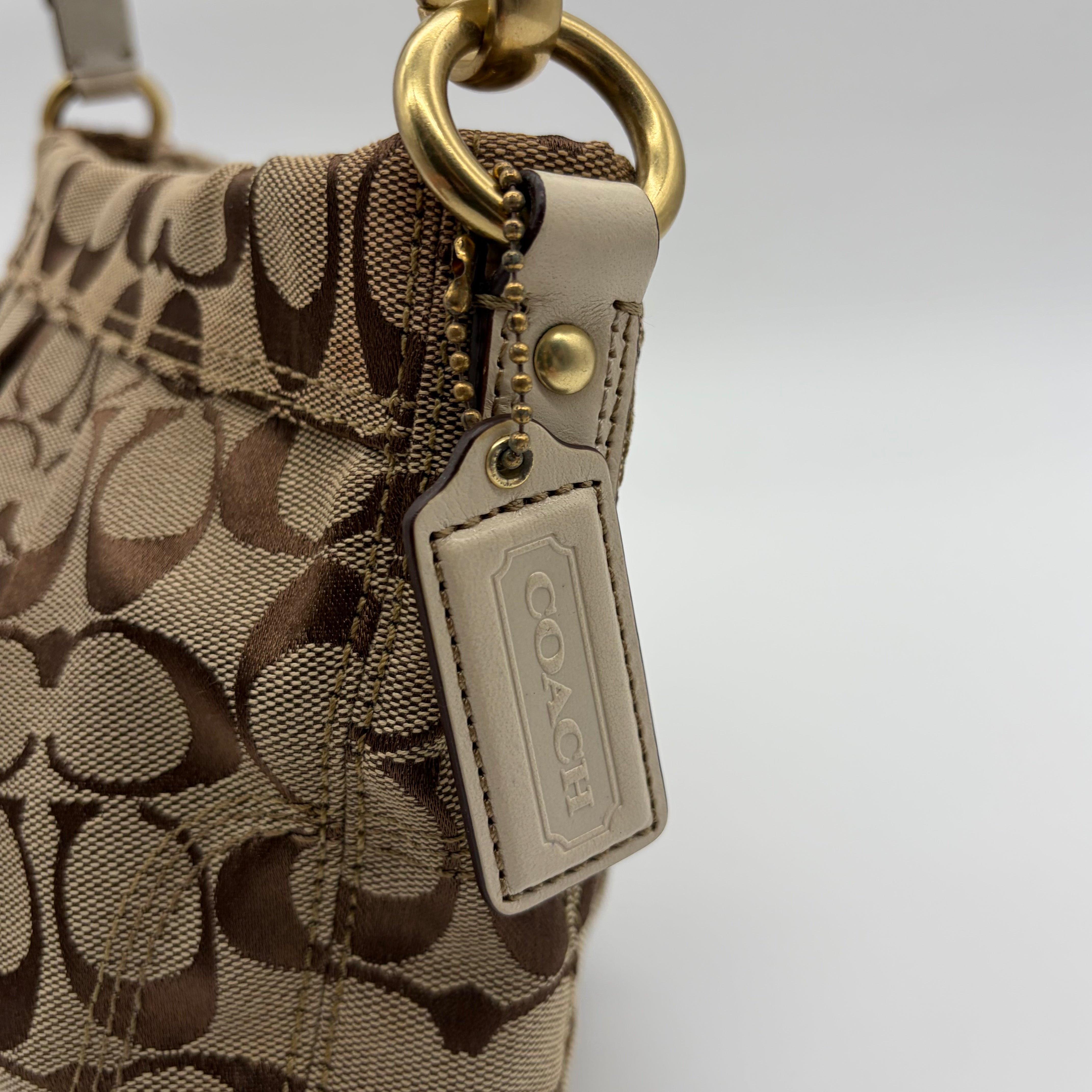 Coach Poppy Signature Baguette Khaki Cream Vintage 2010 – Vintage