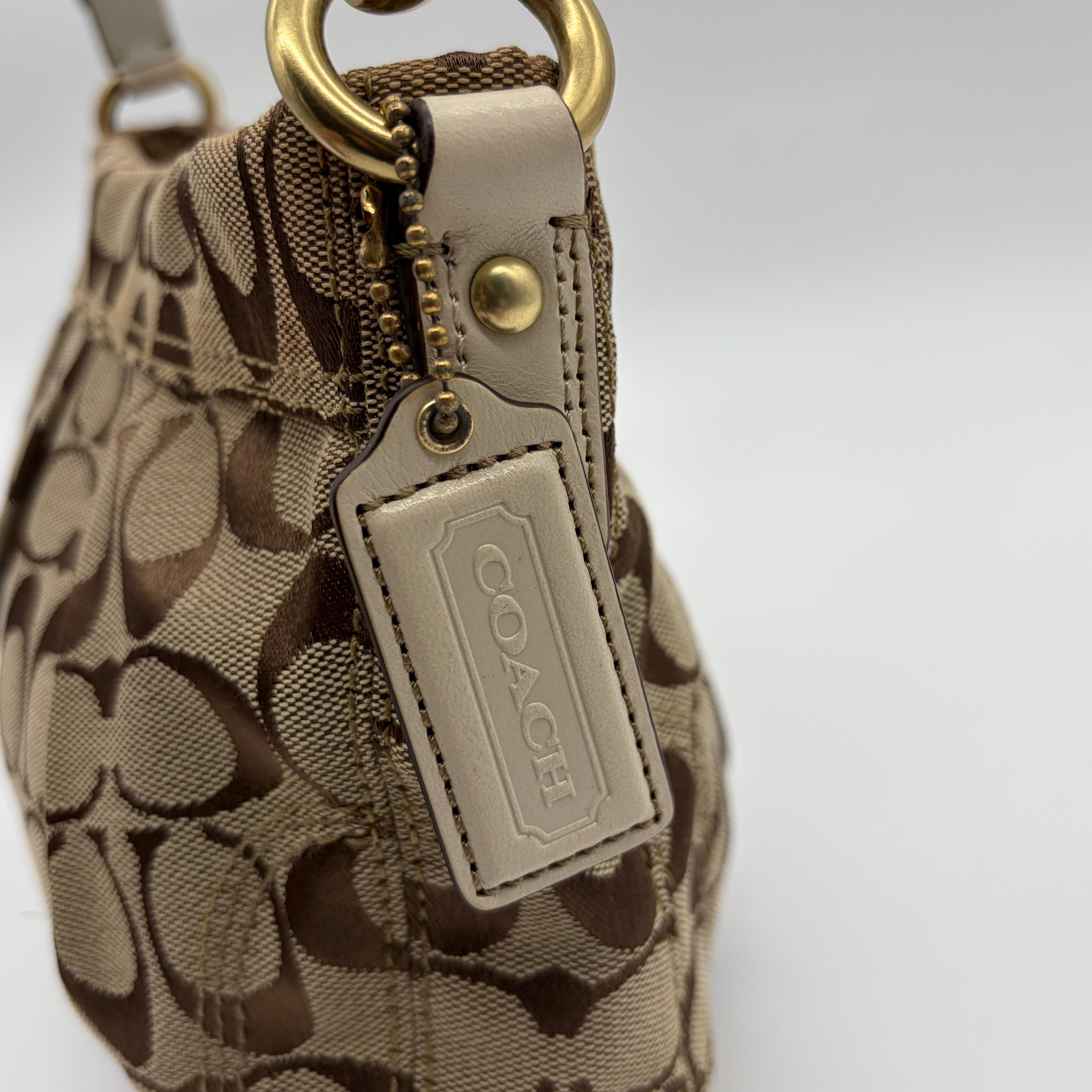 Coach Poppy Signature Baguette Khaki Cream Vintage 2010 – Vintage